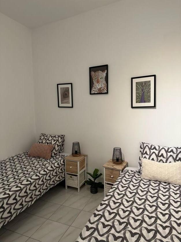 Casa Snoopy Apartment Seville Luaran gambar